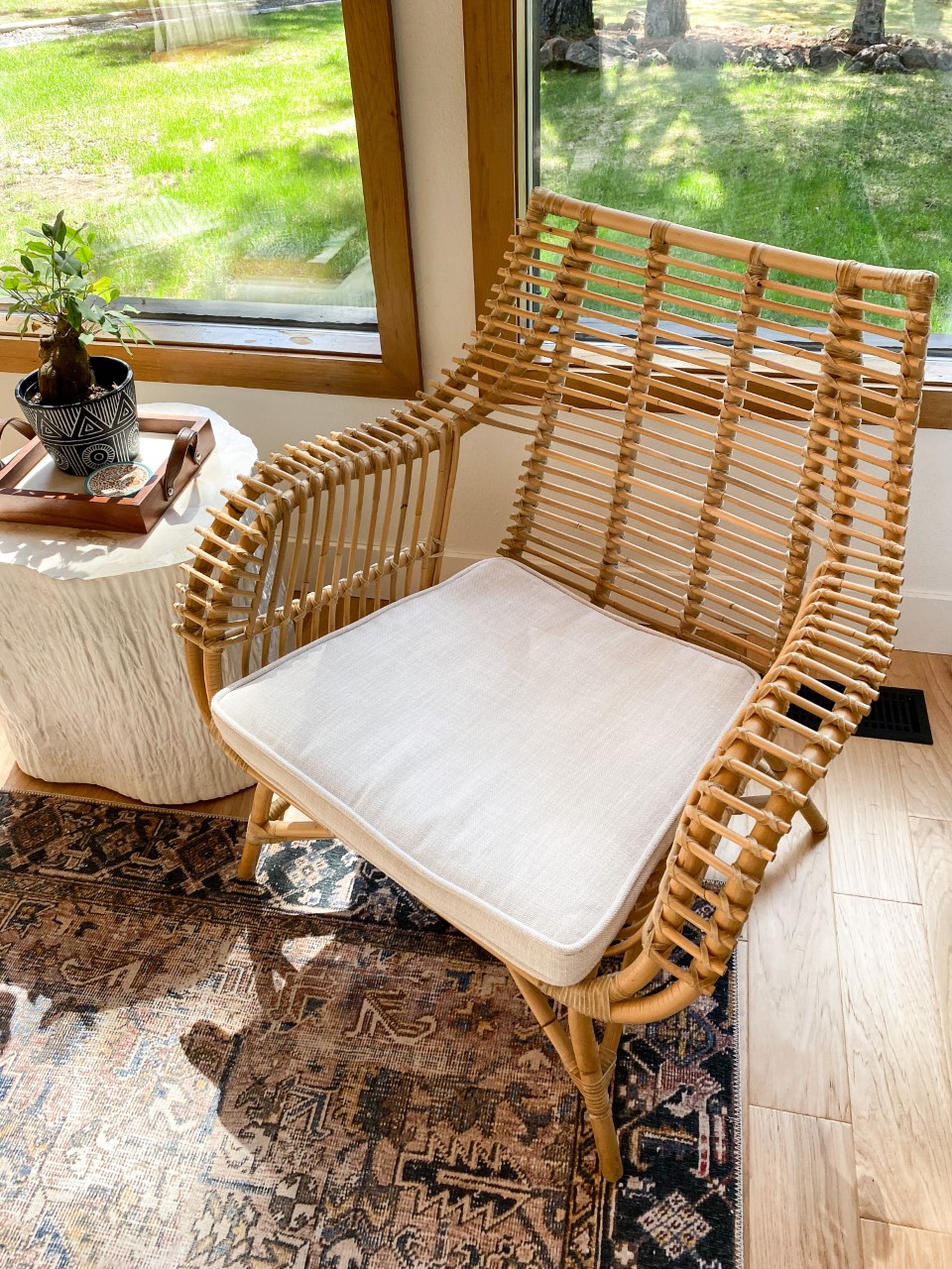 Tall 2024 rattan chair